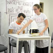 Divadlo v Červeném Kostelci