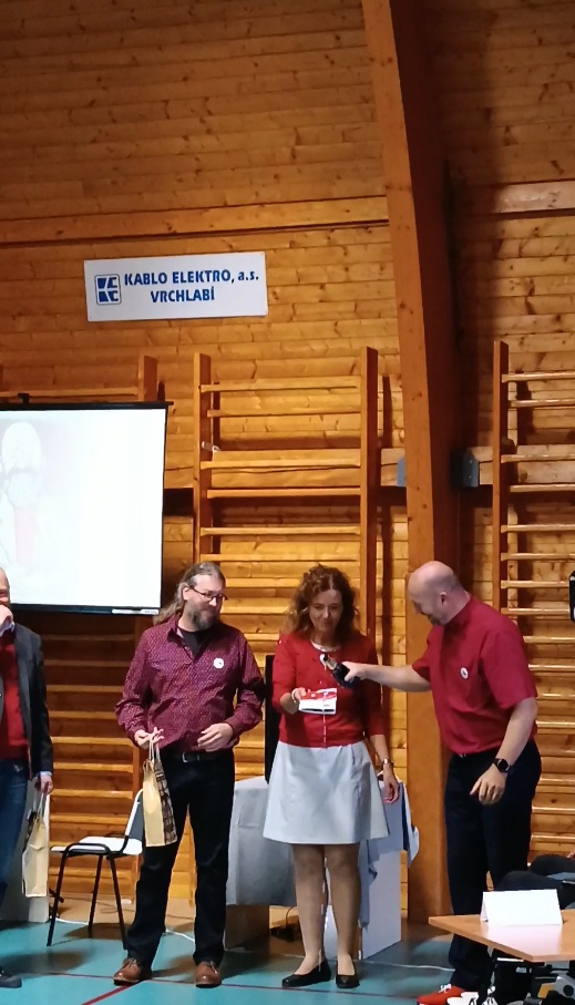 Oslavy 30 let školy - současní žáci, hosté